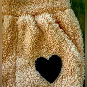 Pink fuzzy furry loungewear sweatpants with heart patch 💜